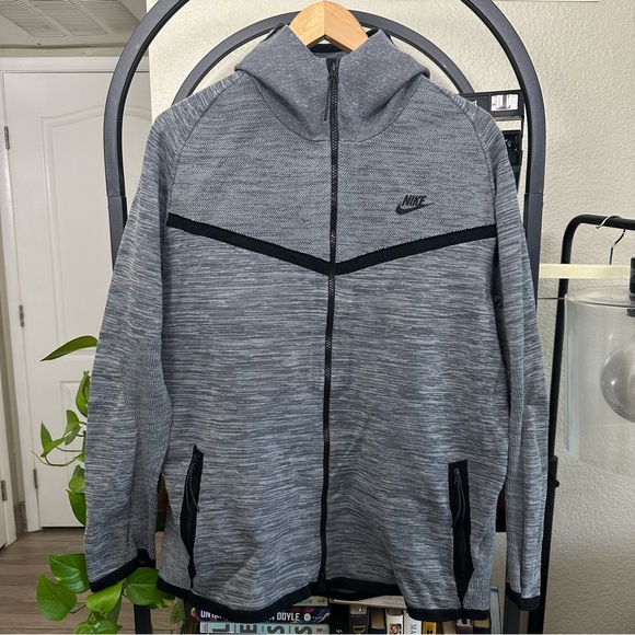 Nike Tech Knit Windrunner Hoodie Jacket Mens Size Large Gray Black 728685-043 - Picture 2 of 9